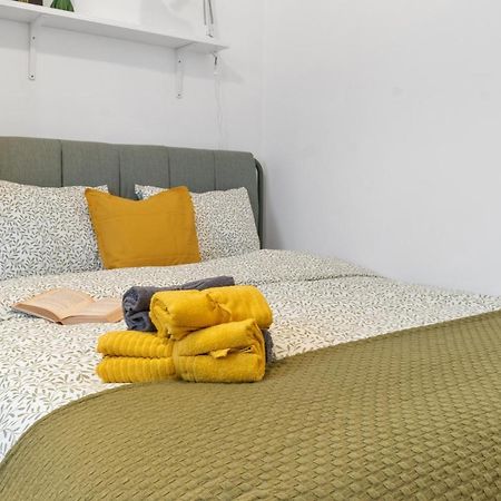 11 Apartments ブカレスト エクステリア 写真